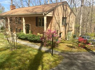 6 Ridgemore Cir, Fredericksburg, VA 22405