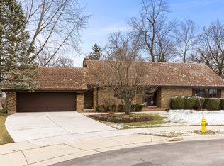 1209 Howard Cir, Wheaton, IL 60187