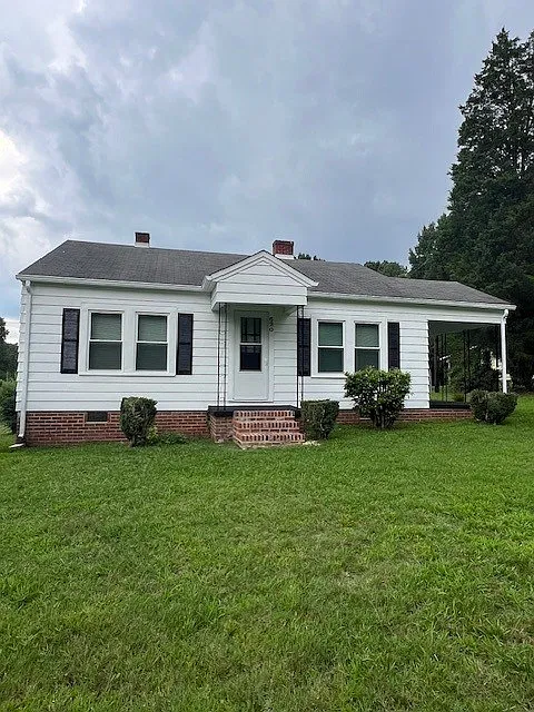 2 bed, 868 sqft, $1,200 — Photo 1