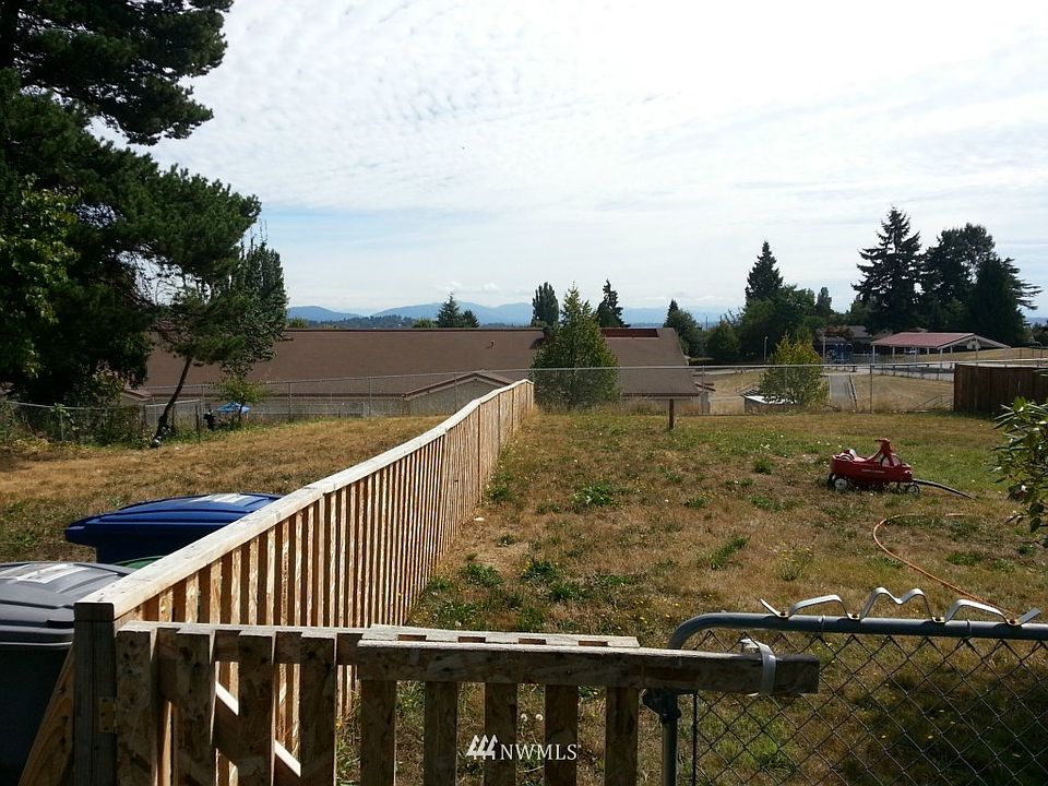 2nd image of 13620 Military Road S
