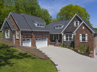 2242 Brienz Valley Dr, Franklin, TN 37064