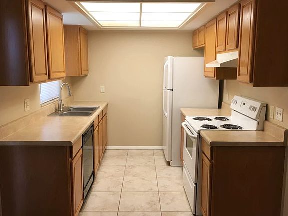 4th image of 314 Silver Hill Dr