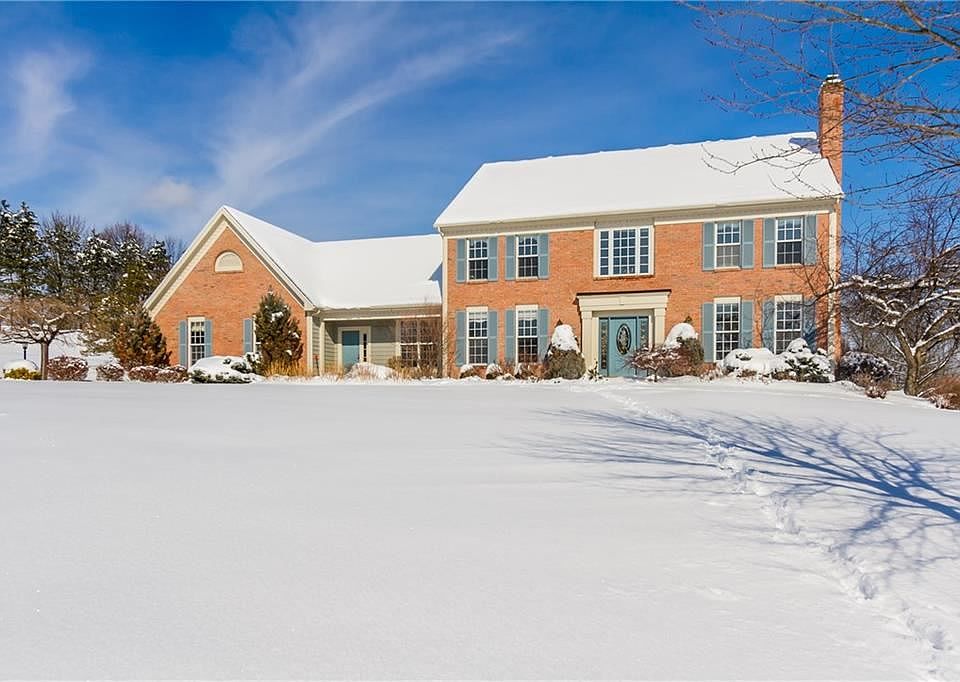 1st image of 12 Fall Meadow Dr