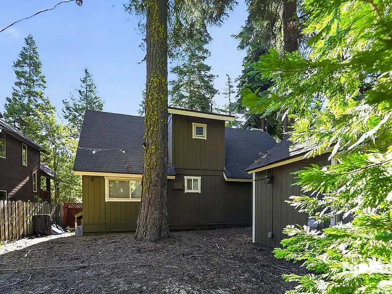 7064 6th Ave — Photo 35