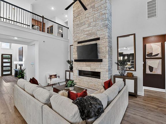 4th image of this home