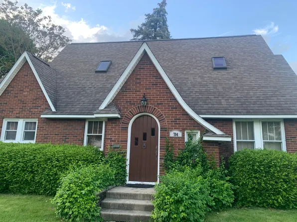 704 E West St, Sturgis, MI 49091