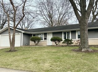 717 Slingerland Dr, Schaumburg, IL