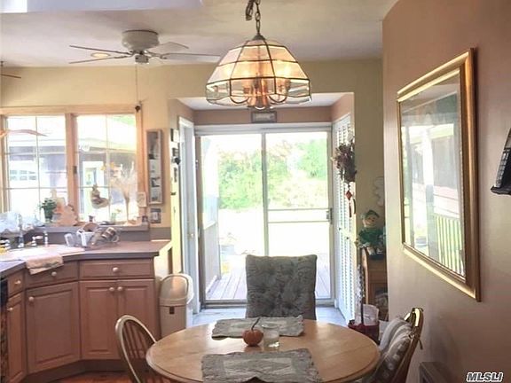 2nd image of 19 Churchill Ln