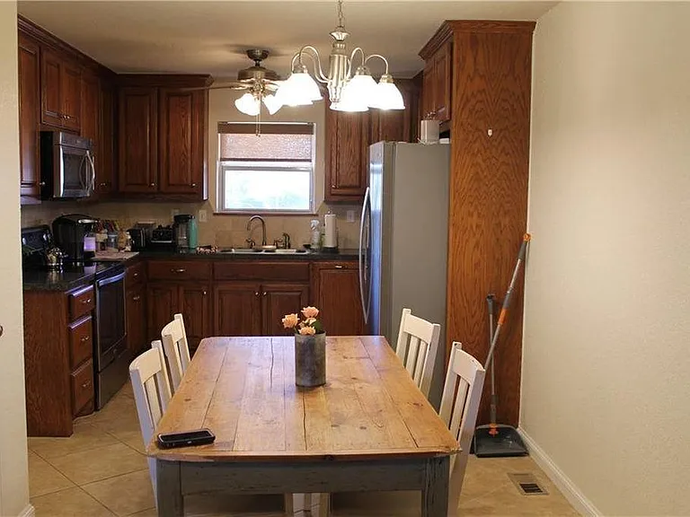 1515 Vine St — Photo 7