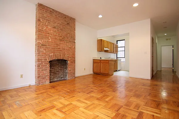 Rented by JK Dansar Corp | media 8