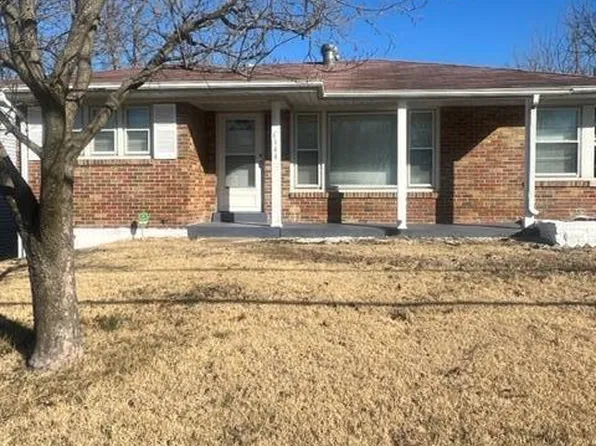 6144 Evergreen Blvd, Saint Louis, MO 63134