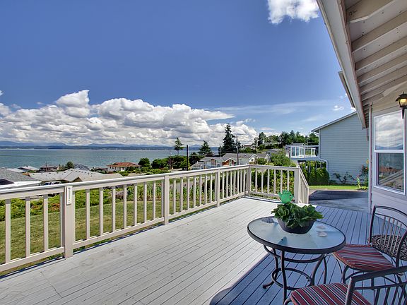 5th image of 1436 Country Club Dr