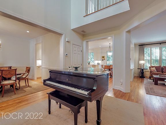 2nd image of 40 Schindler Ct