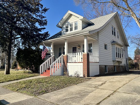 2nd image of 15511 N Park Ave #B