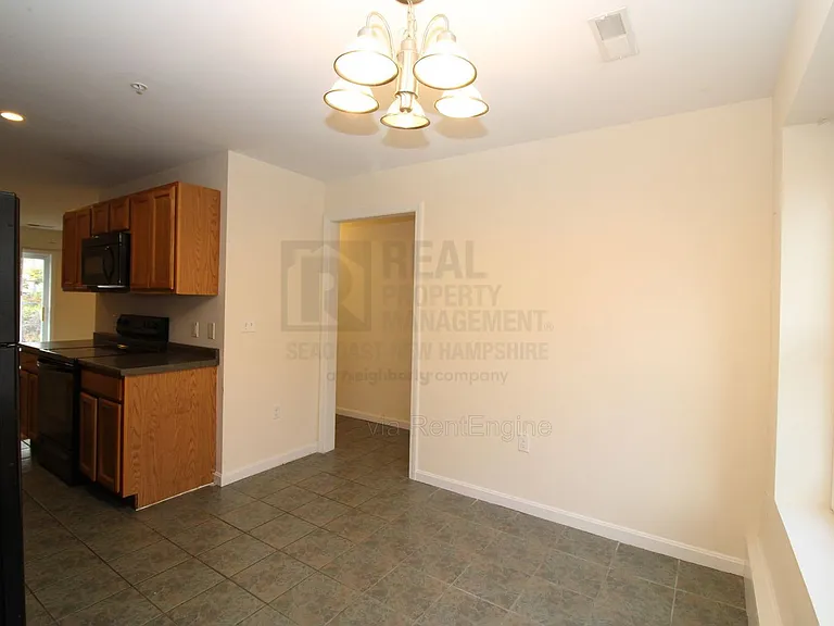 4 Waverly Dr — Photo 4