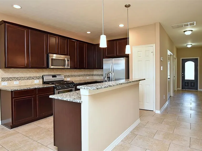 4050 Calaway Oaks Ln — Photo 9