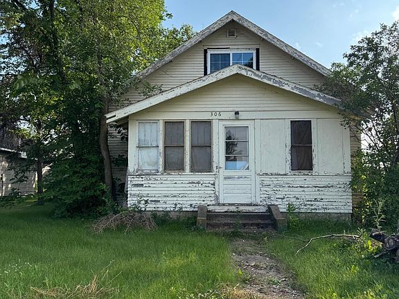 3rd image of 306 N 1st Ave