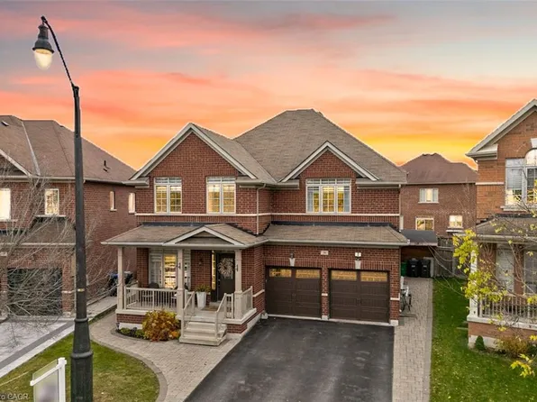 30 Danfield Ct, Brampton, ON L6Y 2X9