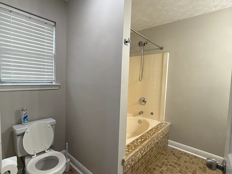 215 Autumn Lake Way — Photo 8