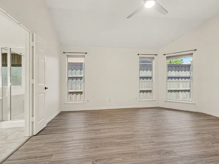 1707 Briarhollow Dr — Photo 24