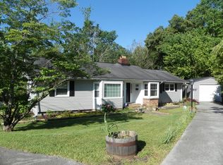 121 Underwood Rd, Oak Ridge, TN 37830