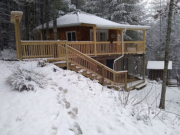 2nd image of 145 Bertie Cir