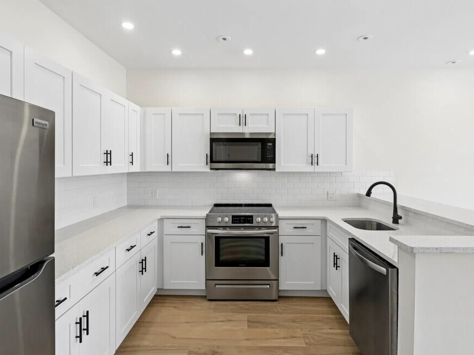650 Main Street Apartments — Photo 3