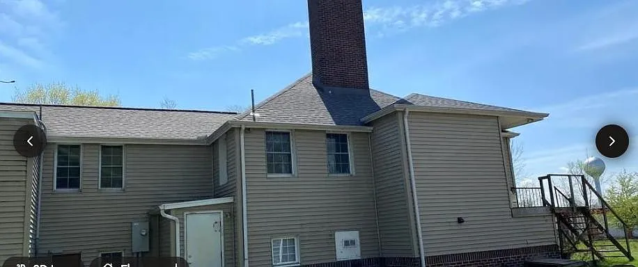 7860 W Ridge Road — Photo 3