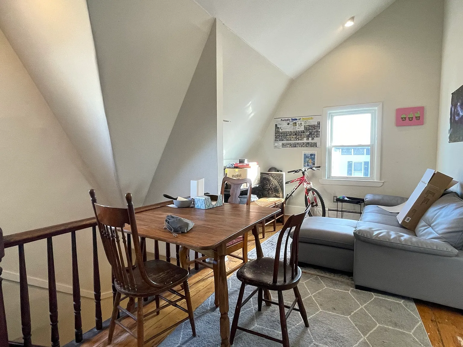 3 bed, 999 sqft, $4,700 — Photo 1