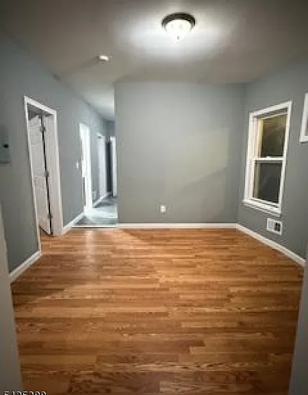 380 Halsted St — Photo 10