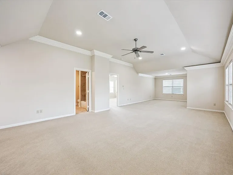 2210 Bywater Dr — Photo 38