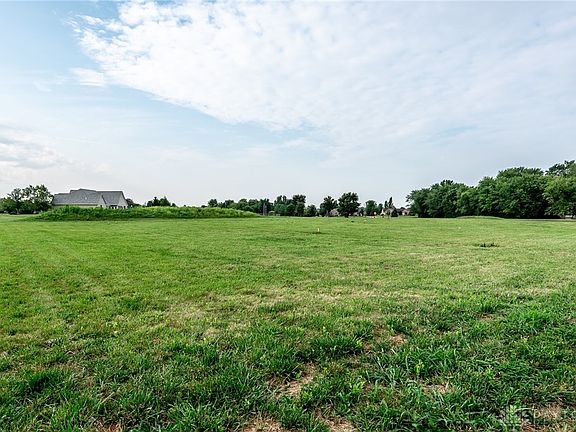 5th image of 36 Buckeye Field Ct