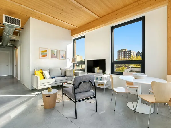 360 Wythe Avenue image 1 of 9