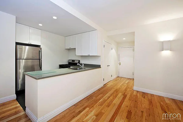 Rented by Miron Properties | media 29