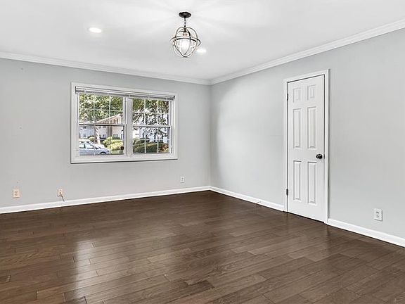 3rd image of 777 Jordan Ln #G1
