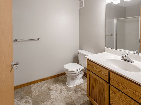 4th image of 911 41st St NW #11505021
