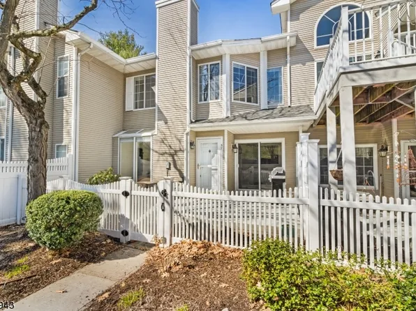 57 Bentley Ct, Bedminster Twp., NJ 07921