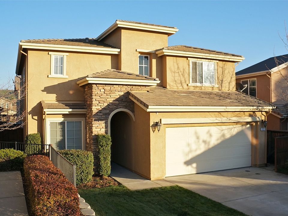 1st image of 2121 Sterling Dr