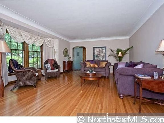 2nd image of 2801 Cleveland St NE