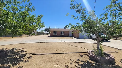 10799 Redwood Ave Photo 1