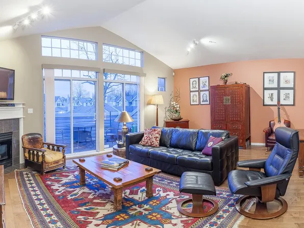 5708 208th St #6, Langley, BC V3A 8L4