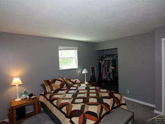 5th image of 1402 Andrew St