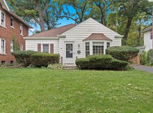 310 Oak Crest St, Waukegan, IL 60085