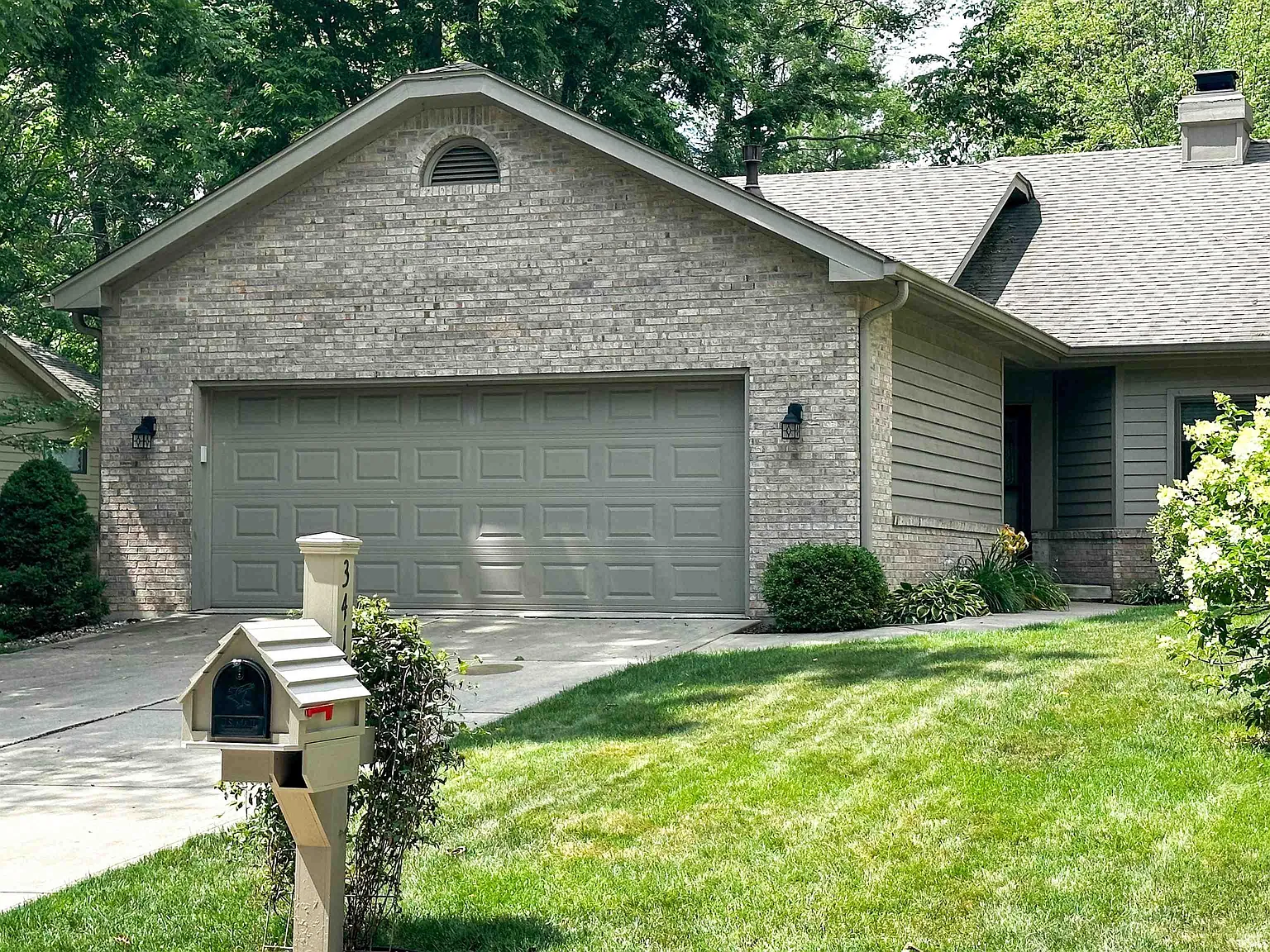 3415 Woodhaven Trl photo 1