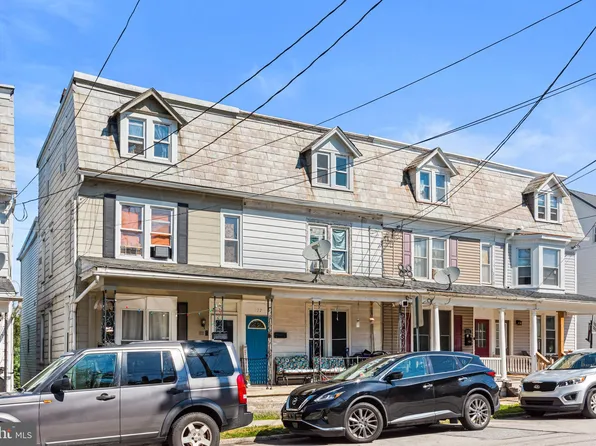 127 W Gay St, Red Lion, PA 17356