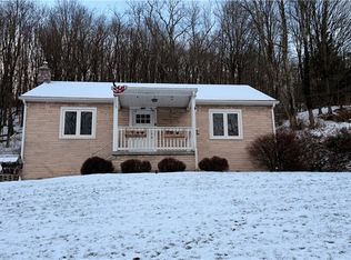 621 S Gosser Hill Rd, Leechburg, PA 15656