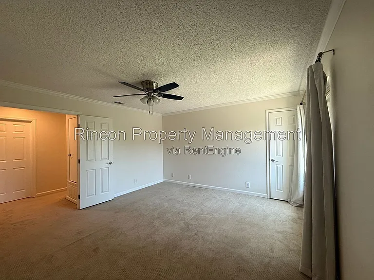 694 Deerhunter Ln — Photo 18
