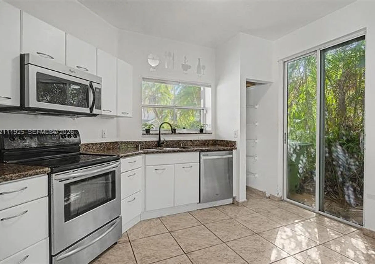 19197 NW 22nd St # 19197, Pembroke Pines, FL 33029 — Photo 1