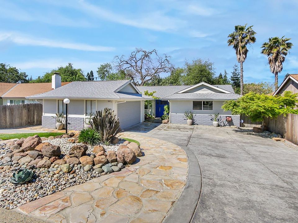 1st image of 5925 Brittany Way