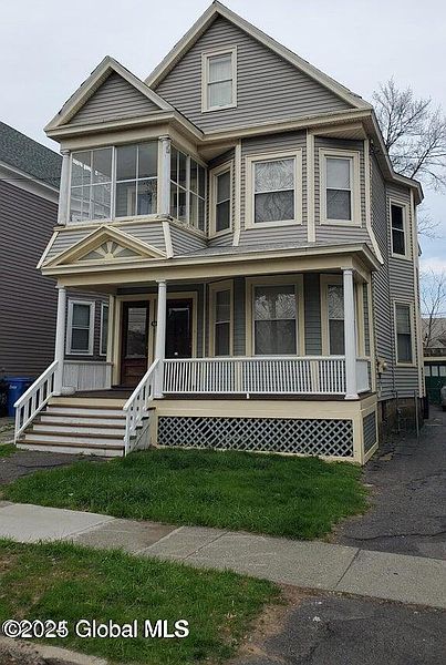 2nd image of 423 Hamilton Street